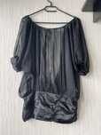 Czarna elegancka bluzka z odkrytymi plecami The vestry
