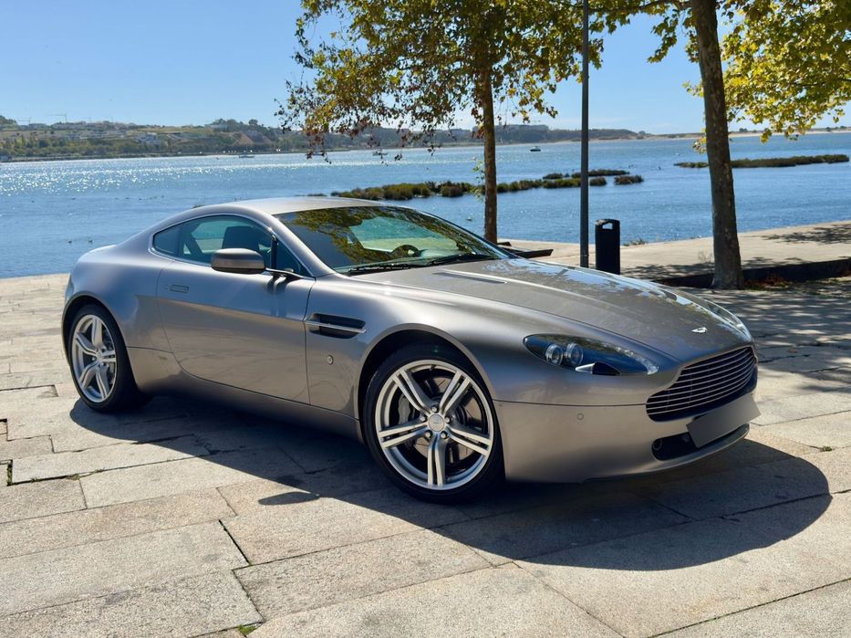 Aston Martin Vantage Coupe V8 Sportshift