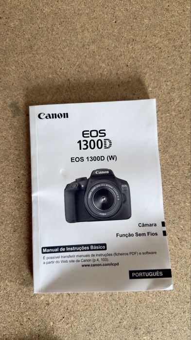 Câmera Fotográfica Canon 1300D + Lente 18-55mm + Extras