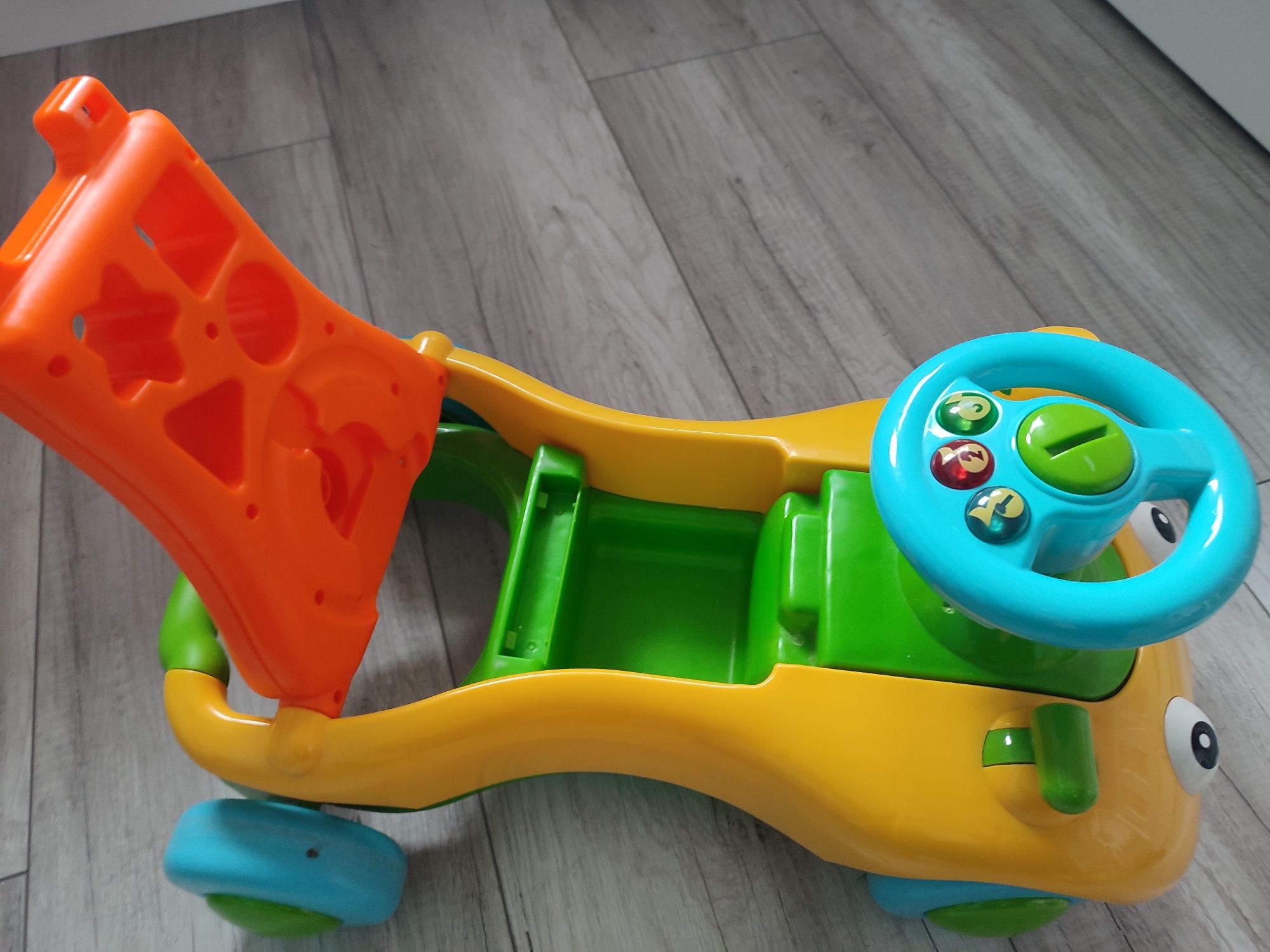 Samochód,jeździk, pchacz, auto do odpychania, wydaje dzwięki