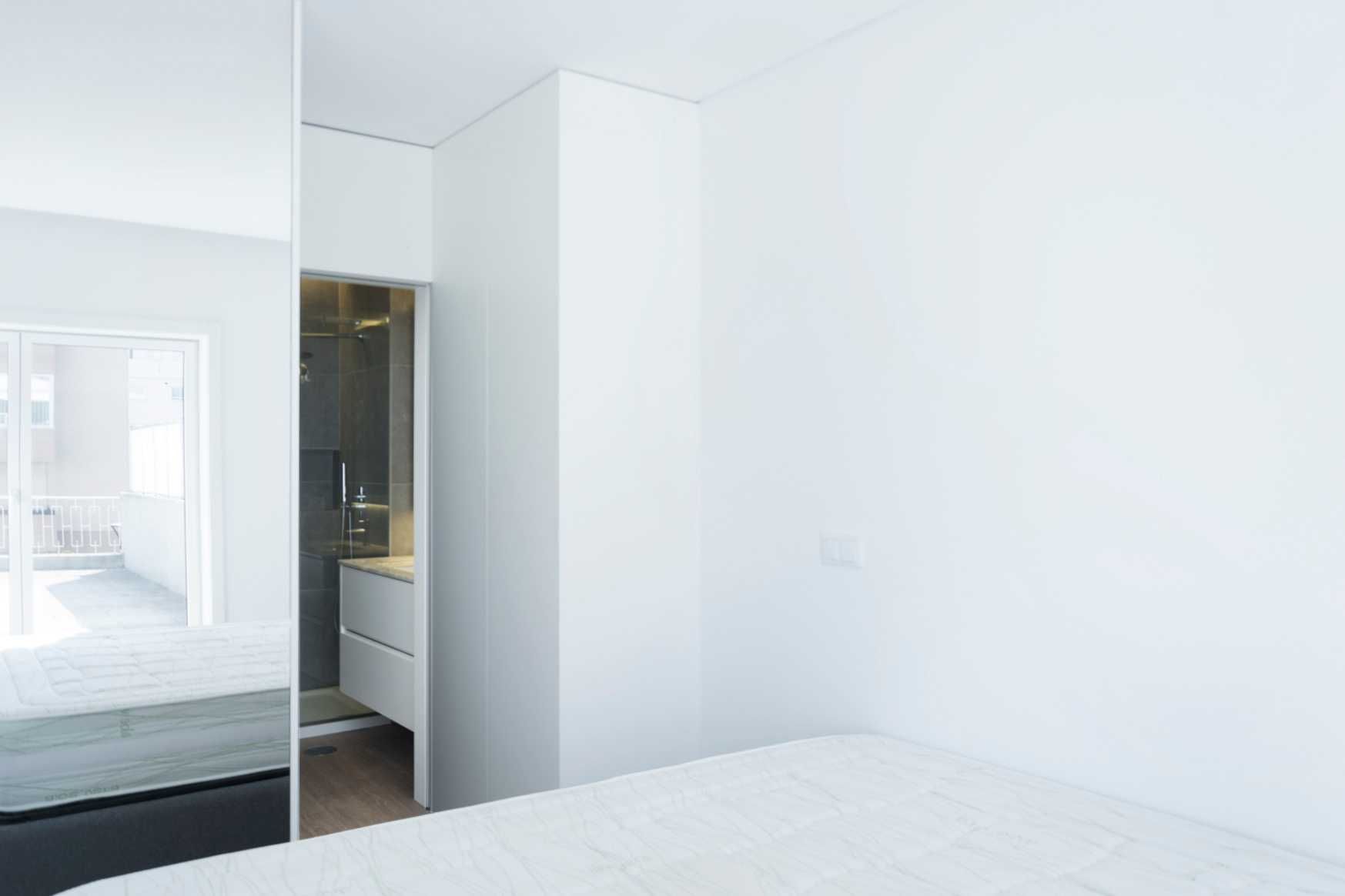 T2 com terraço, suite, closet e lugar de garagem