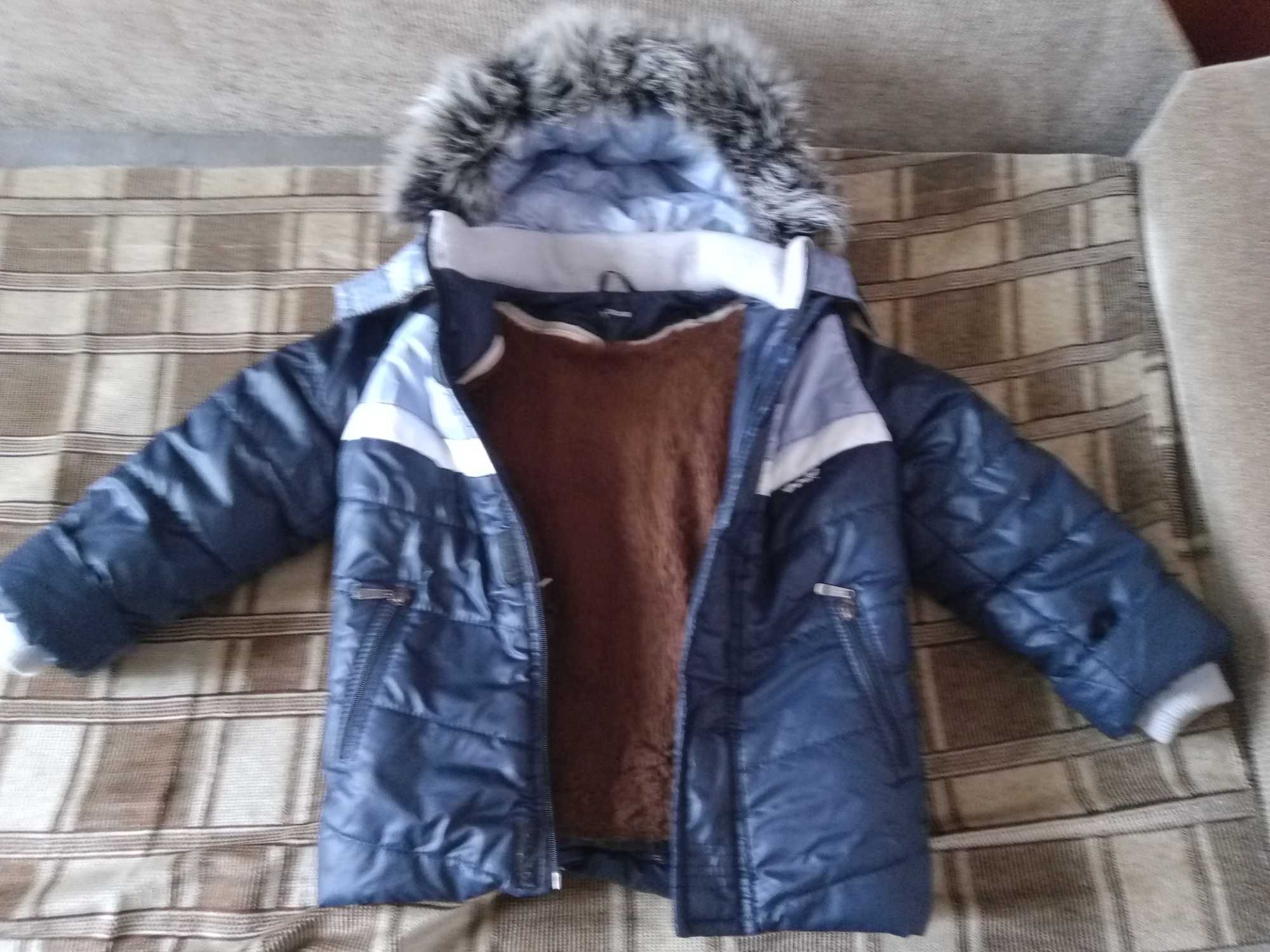 Куртка зима-весна на мальчика