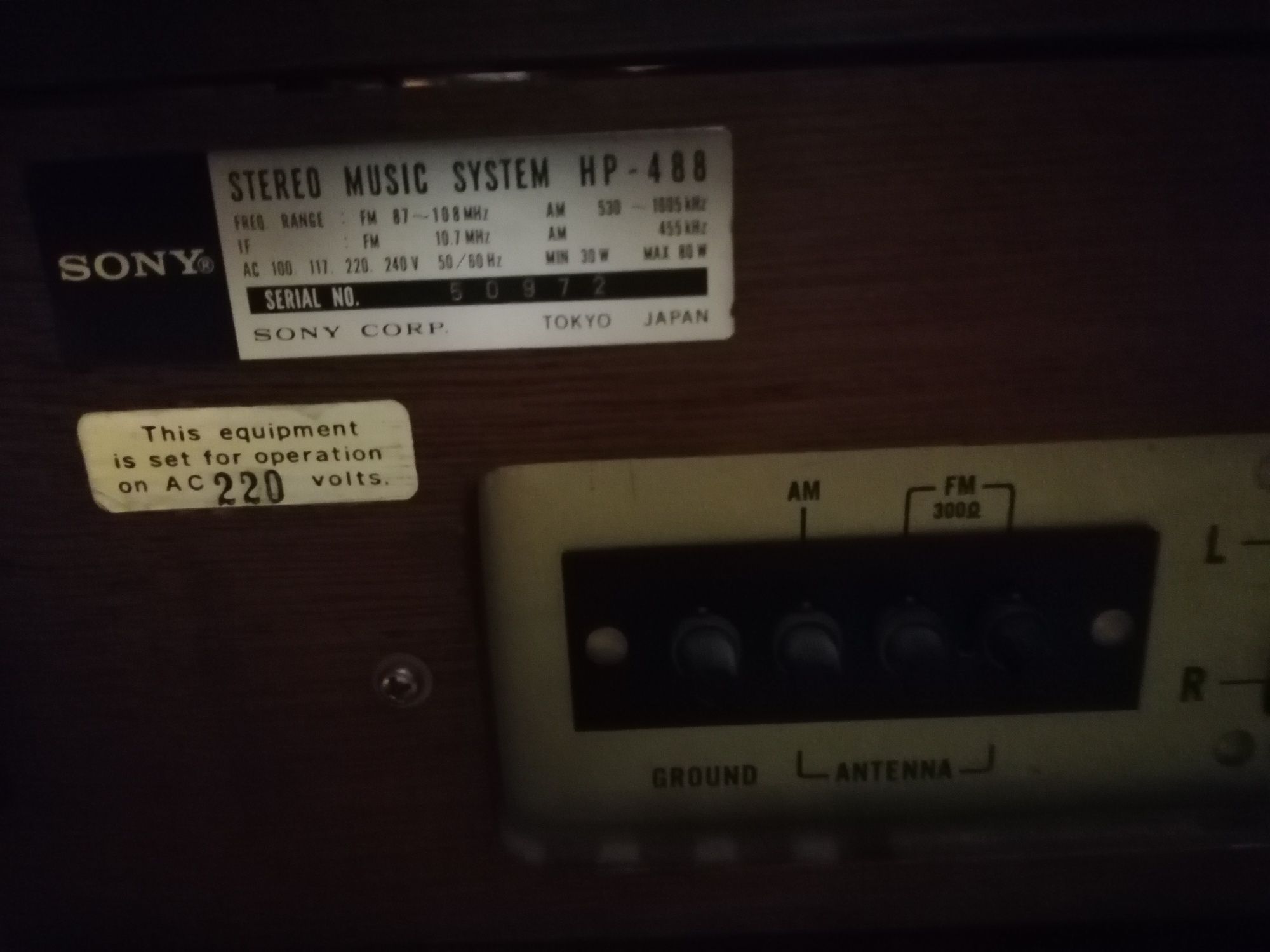 Radio e Gira Discos Sony