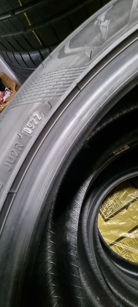 Kpl.opon letnich Goodyear 235 45r19 nowe