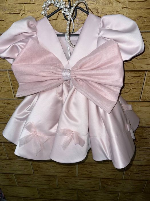 Продам дитячі сукні