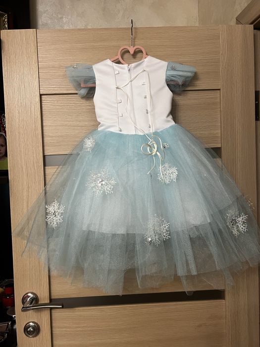 Плаття на дівчинку на 3,4,5 років