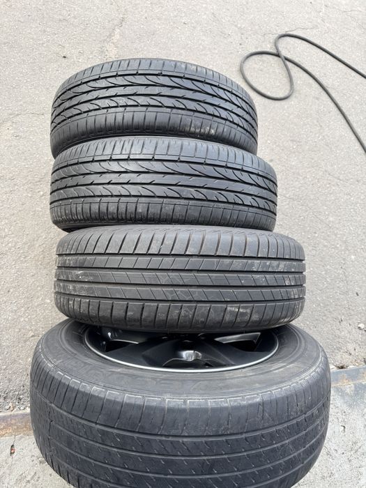 Диски Nissan R17 5x114.3 7j ET40 ЦО66.1 оригінал