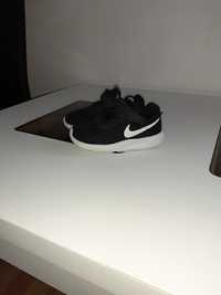 Buciki Nike ( 16 cm długość  wkładki )