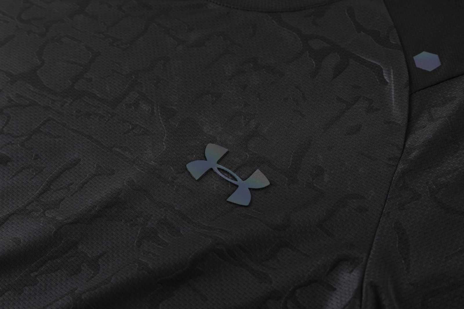 Футболка Under Armour UA Run Hear Gear