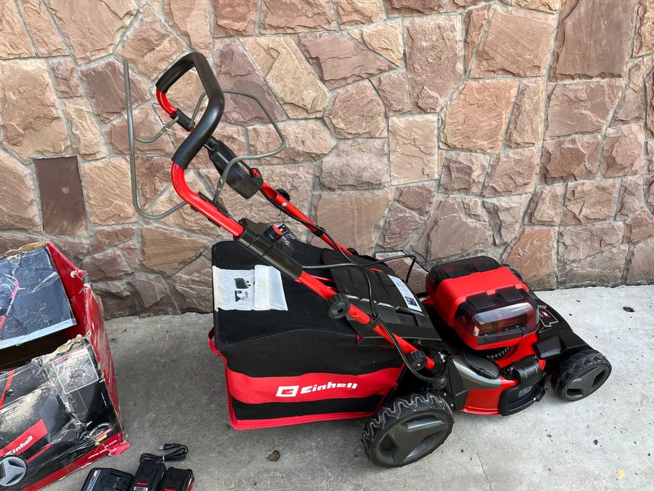 Аккумуляторная газонокосилка Einhell PXC GE-CM 36-47 S 4 аку по 4.0а