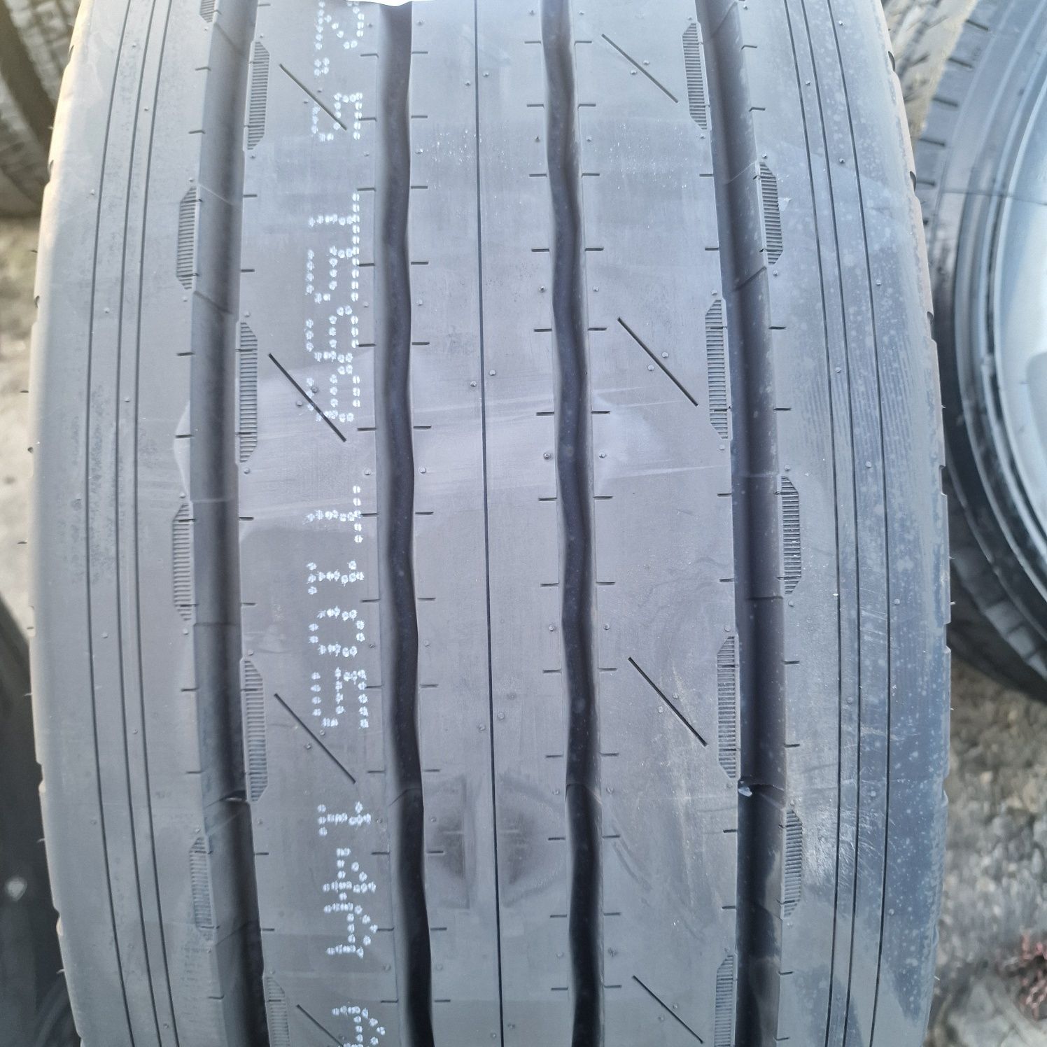 Opona naczepowa Black Lion BT 163 385/65 R22.5 Autostradowa Dalekobież