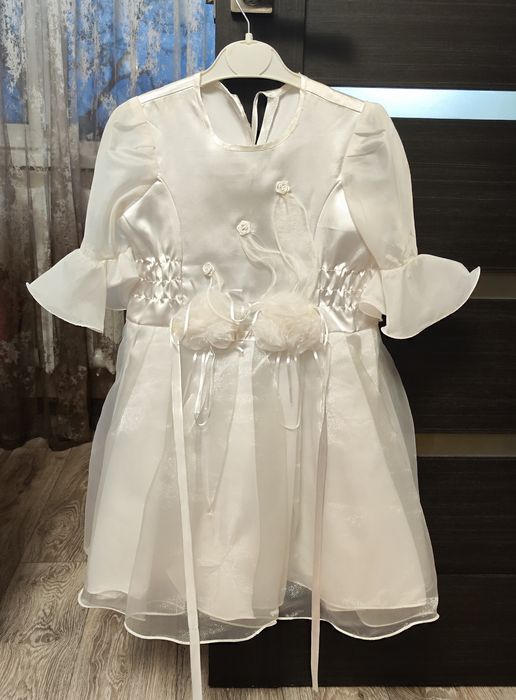 Продам нарядне плаття на дівчинку Новорічний костюм сніжинка
