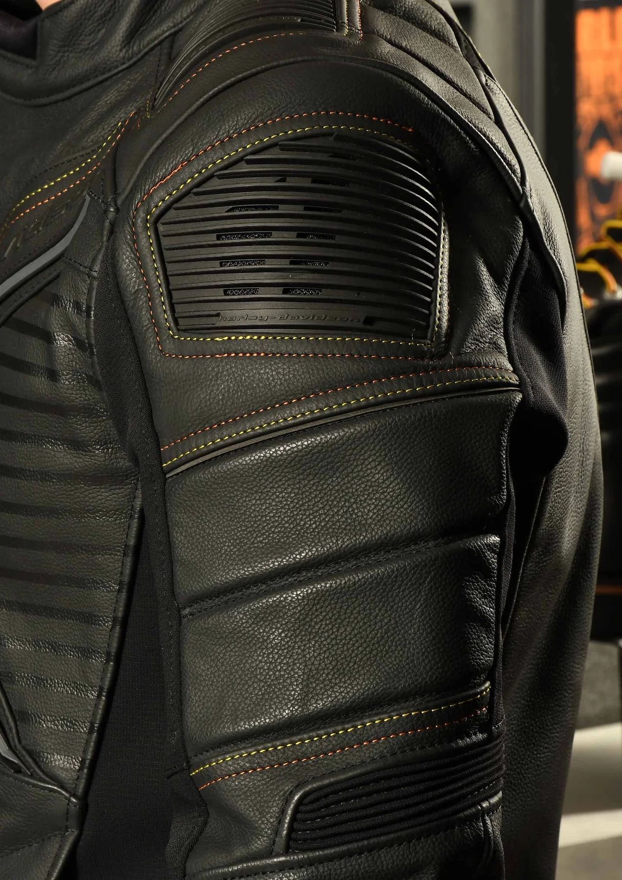 Мото куртка Harley-Davidson (JACKET-WATT,LEATHER,BLACK,PPE) 98002-20EM