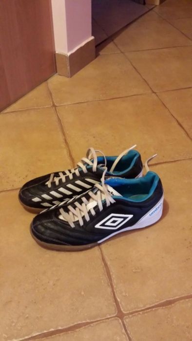 Halowki umbro rozm 40