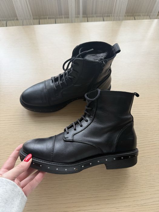 Шкіряні ботинки 37р. Жін. PAZOLINI