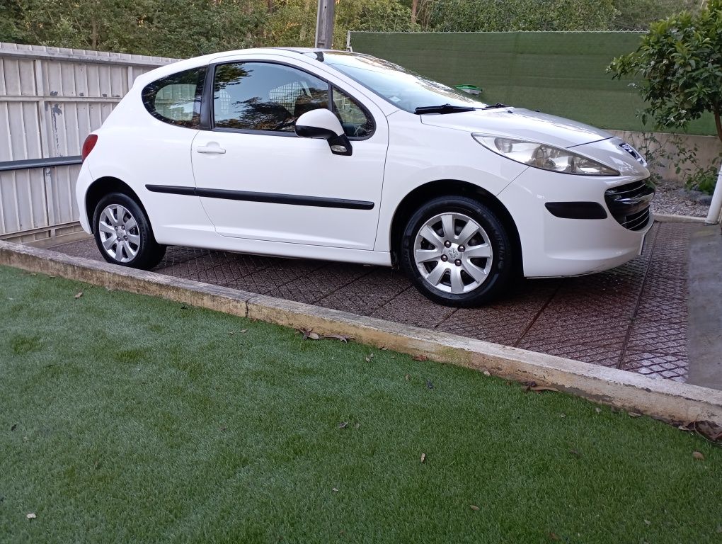 Peugeot 207 1.4 hdi