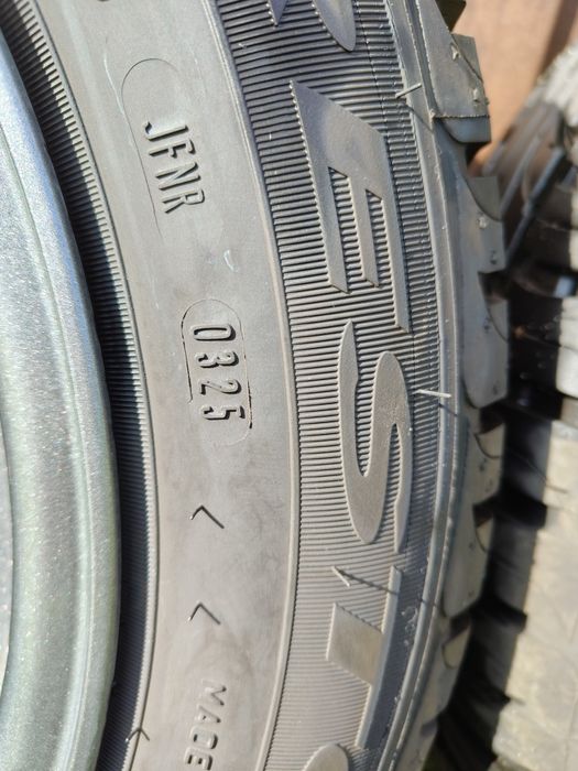 Felgi po renowacji z oponami letnimi  185/60/15