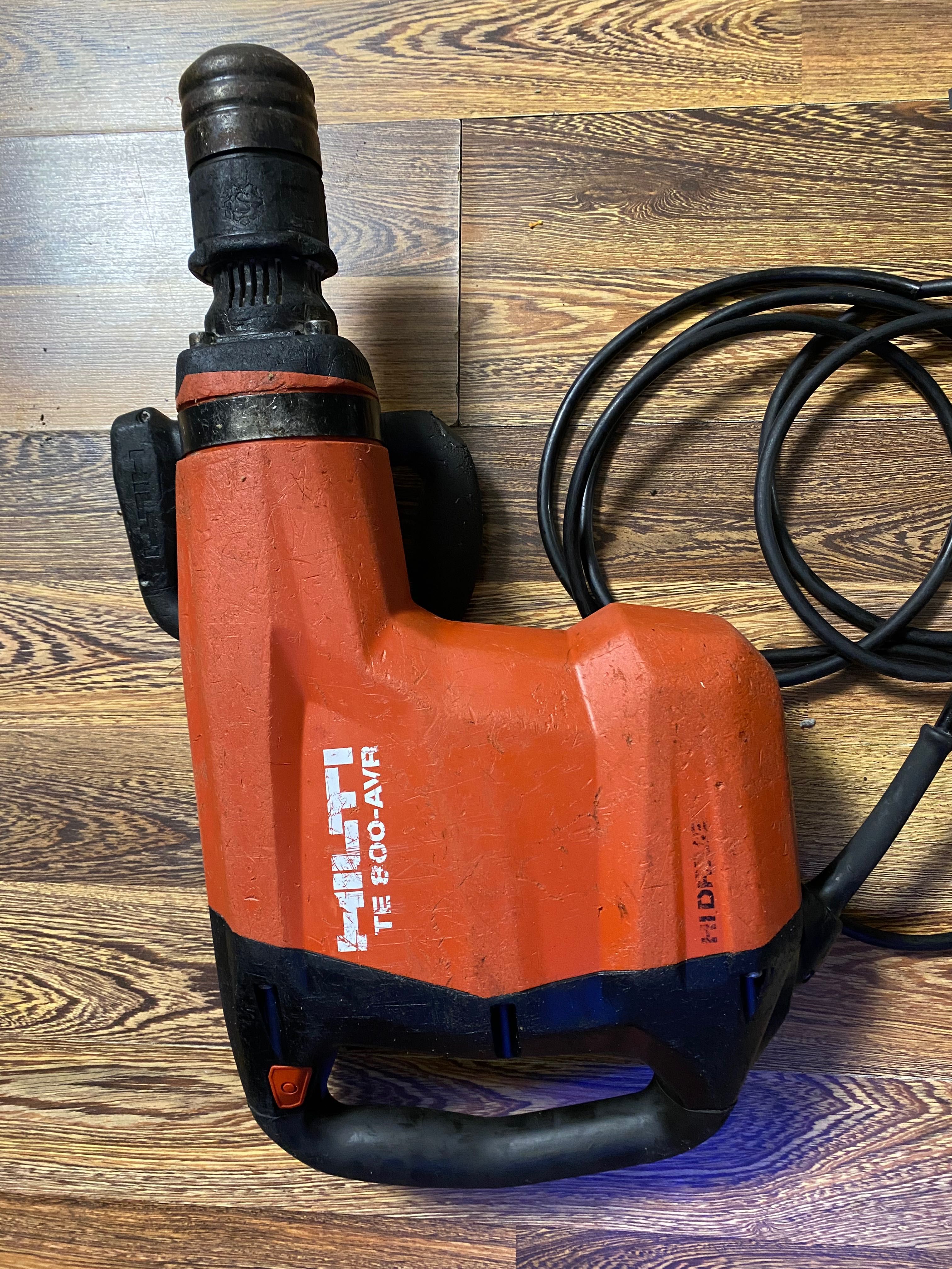 Hilti TE800avr отбойник 2022