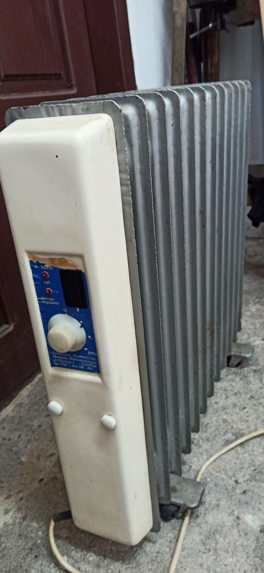 Grzejnik kaloryfer olejowy elektryczny sprawny