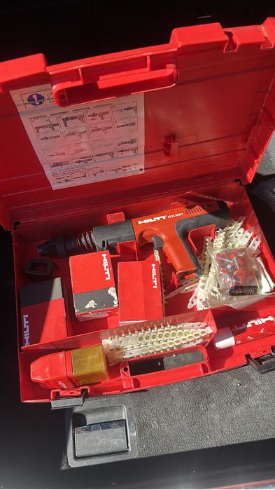 Pistolo de pregos hilti como nova