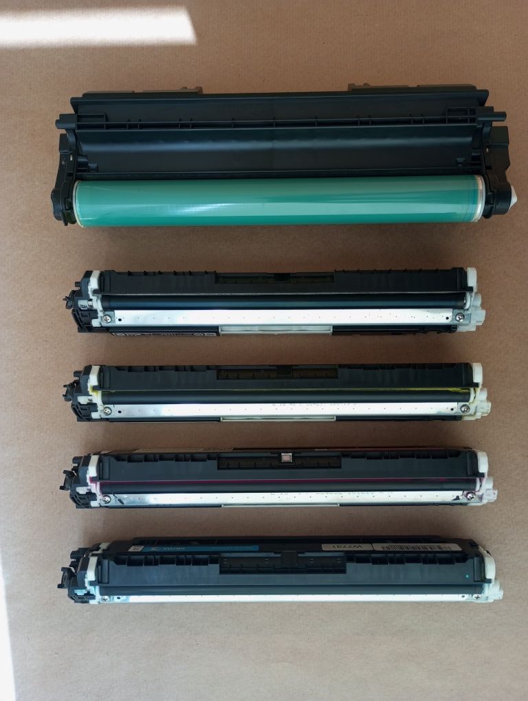 Б/У Картриджи HP126A ,CF401 ,части принтера HP 1025