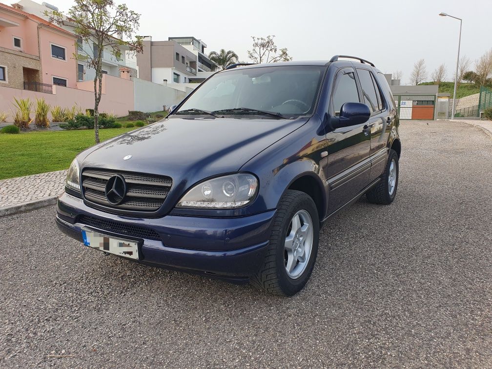 ML 270 CDI Manual 7 lugares