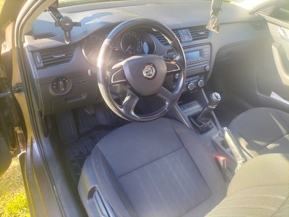 Sprzedam SKODĘ OKTAWIĘ  2014 ROK