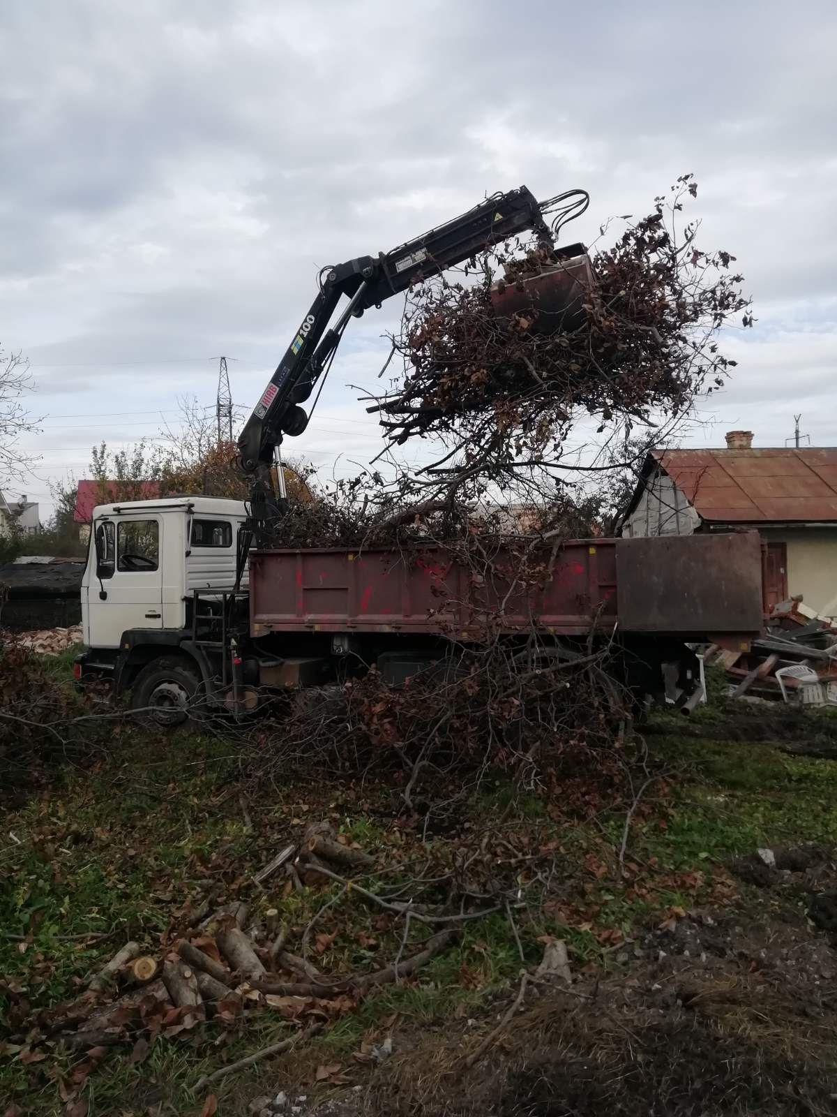 Послуги маніпулятора ,грейфера, самоскида,евакуатора