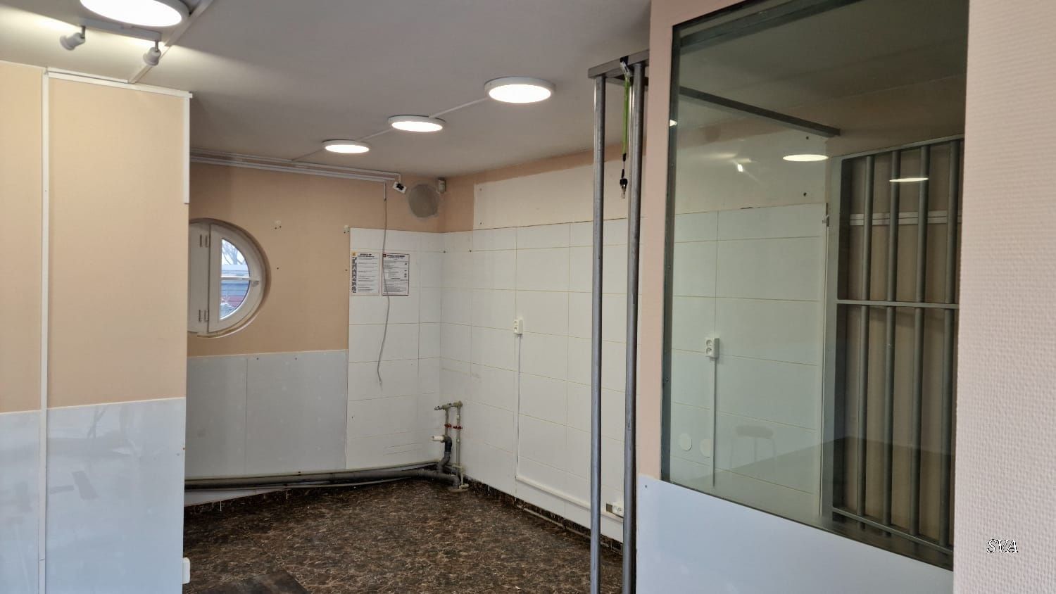 Lokal usługowo-handlowy 85m