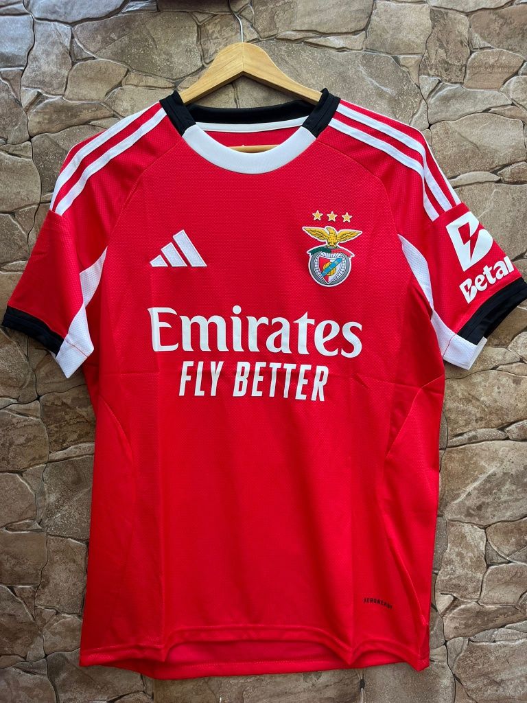Camisola Vermelha Benfica Nova