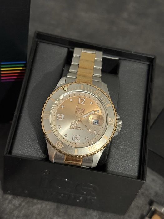 Продам наручний годинник