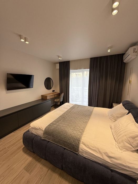 Подобова оренда. Завжди є світло