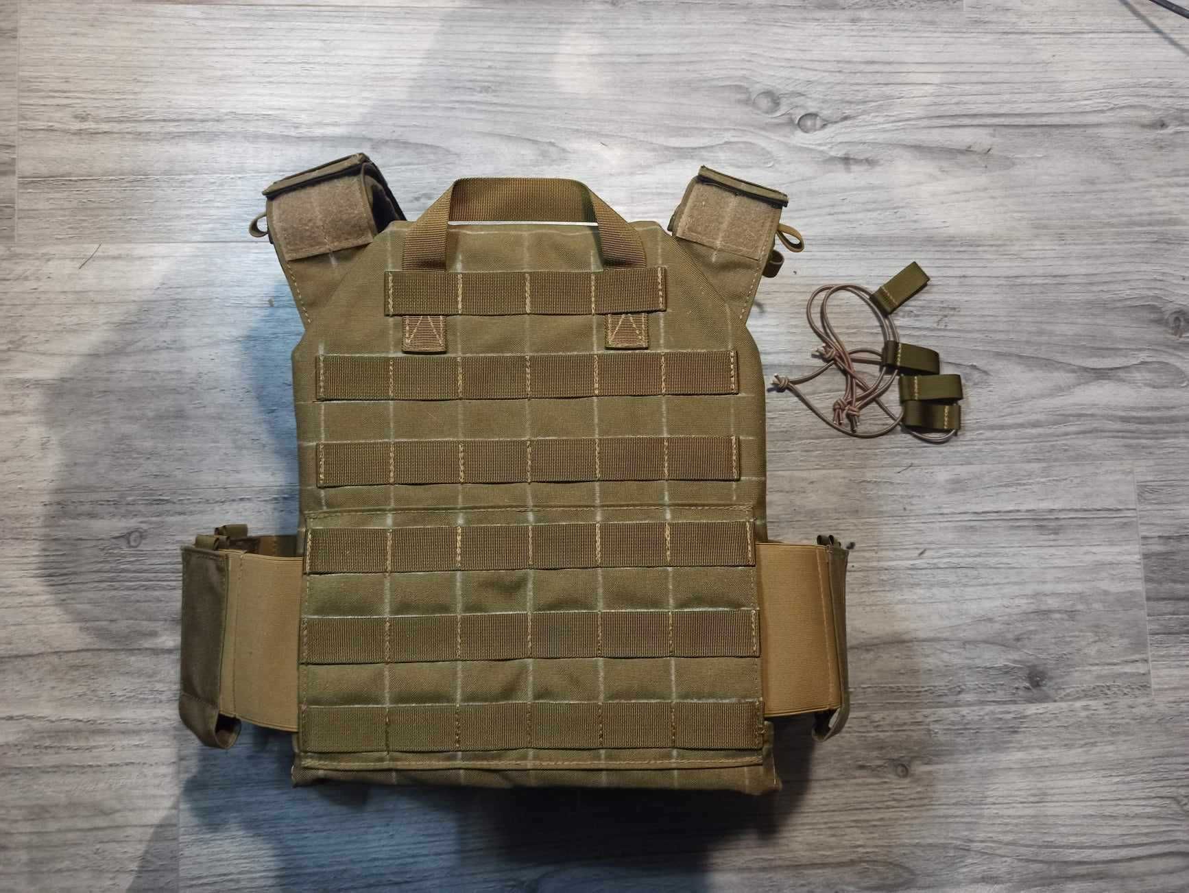 Kamizelka Taktyczna Plate Carrier Coyote Sapi M Elastyczne Boki