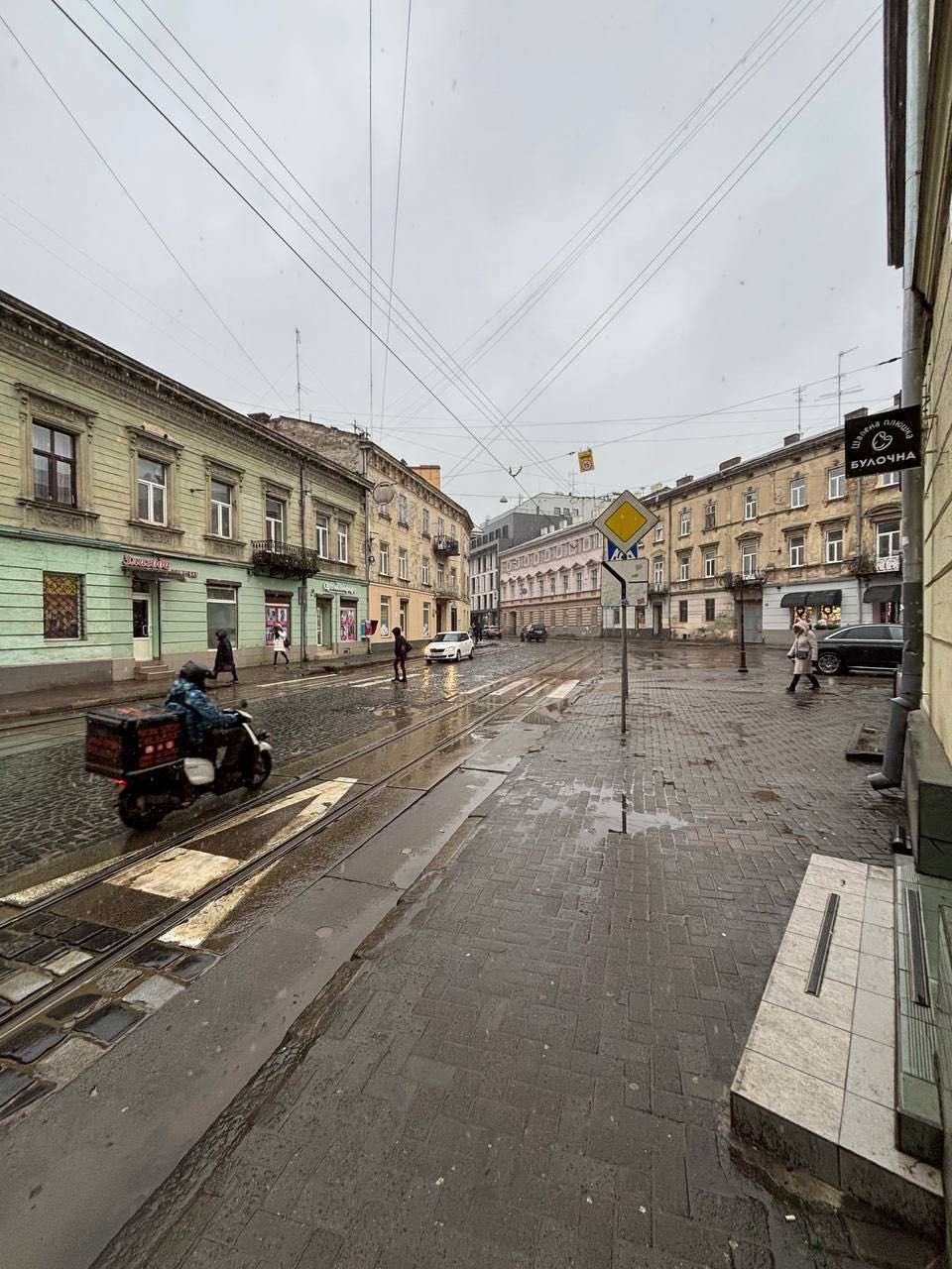 Оренда приміщення площею 34,2 м², вул. І. Франка, 26/ БЕЗ КОМІСІЇ
