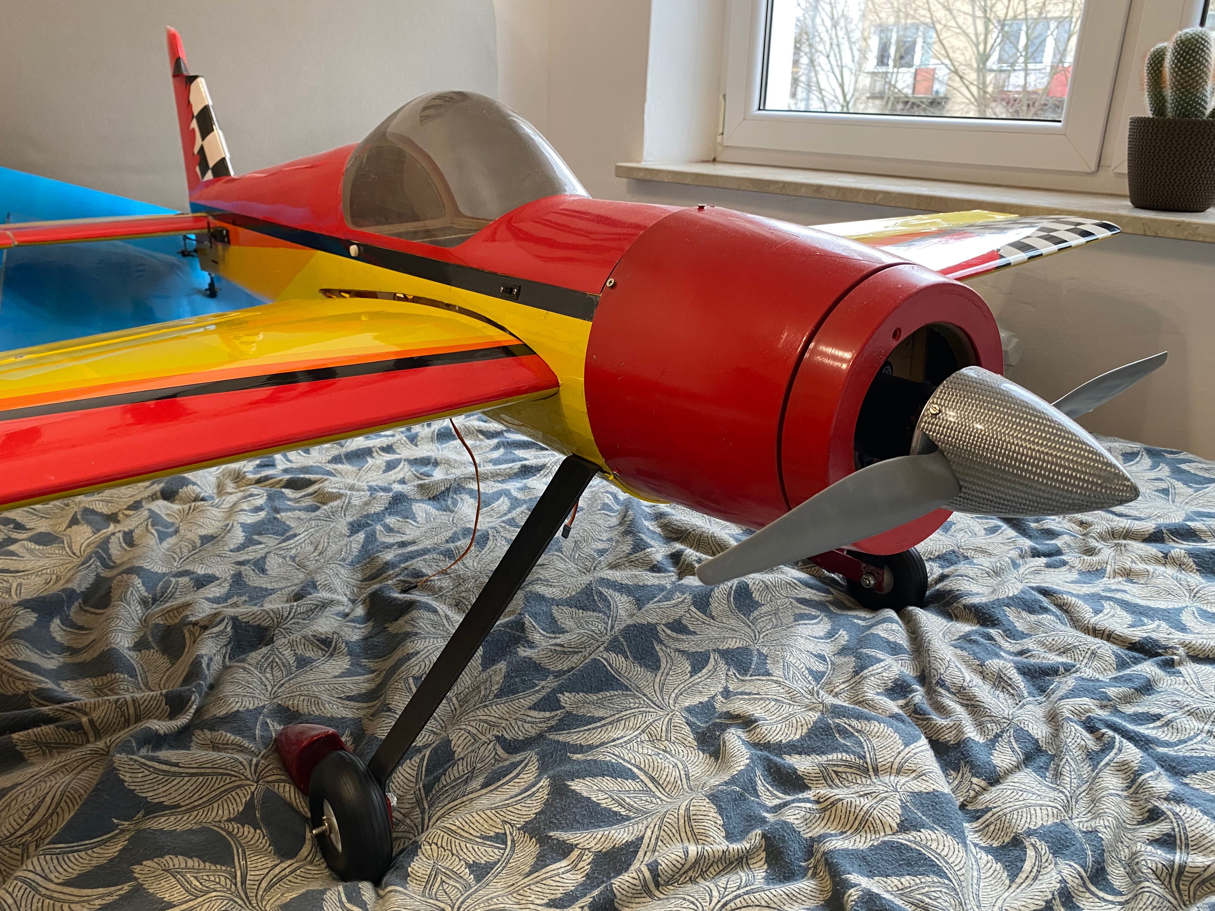 Samolot RC Yak 55