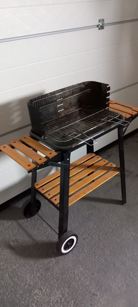 Grill węglowy okazja