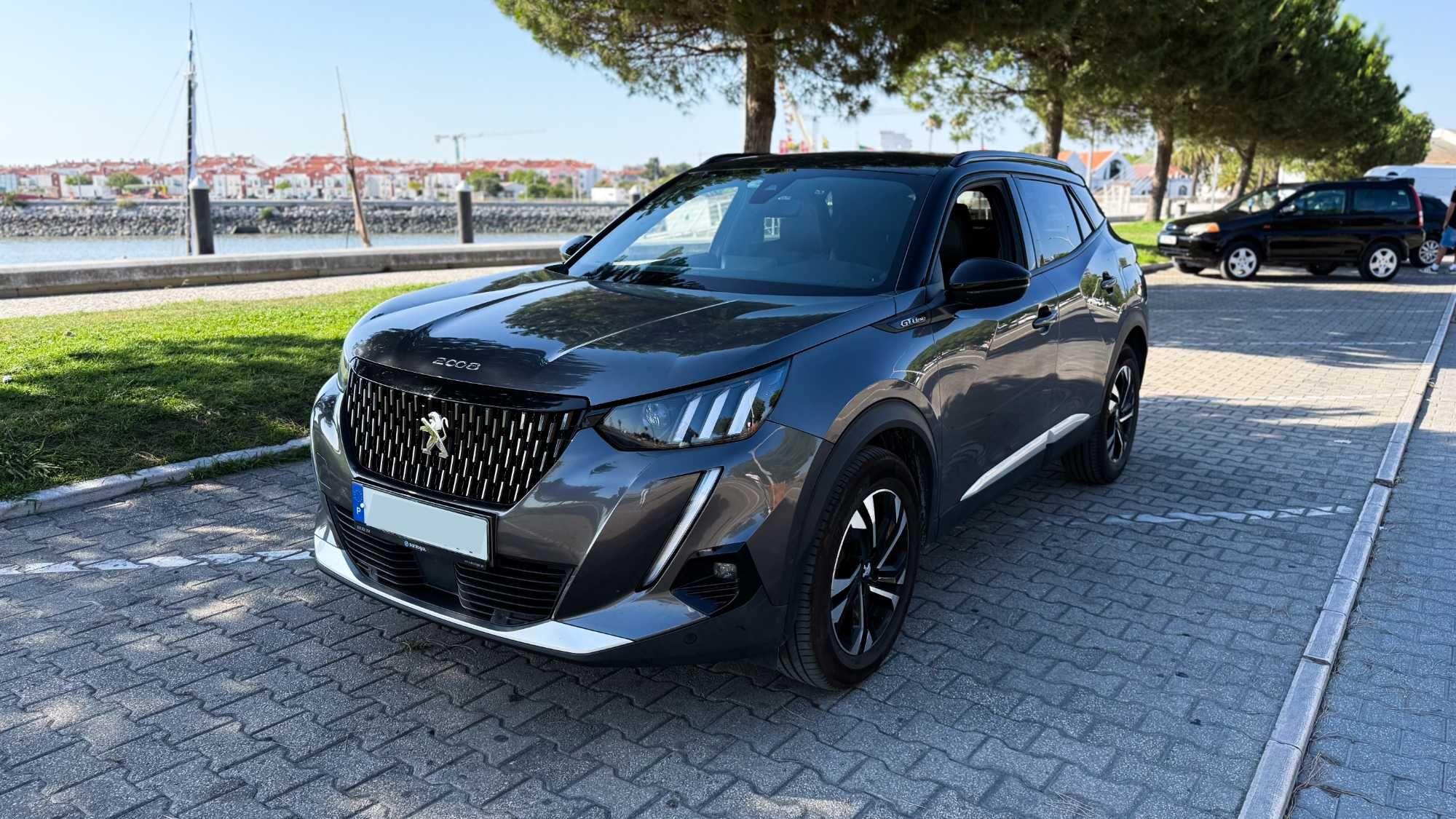 Peugeot 2008 GT Line 1.2 PureTech 130cv | 2020 | Cinzento Platinium