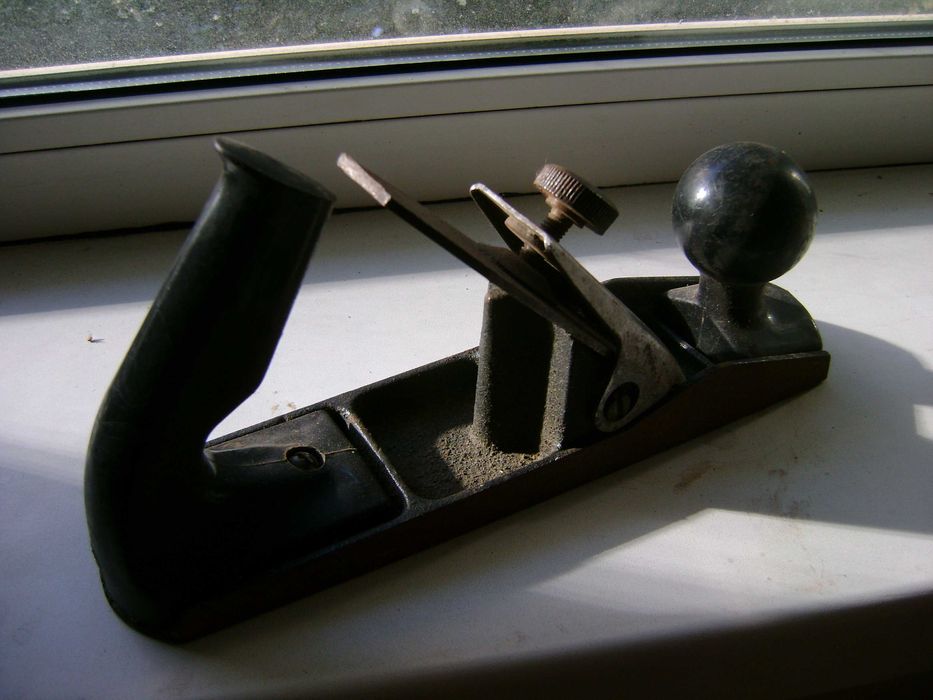 Рубанок металлический