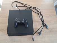 PS4 PRO 1TB + pad
