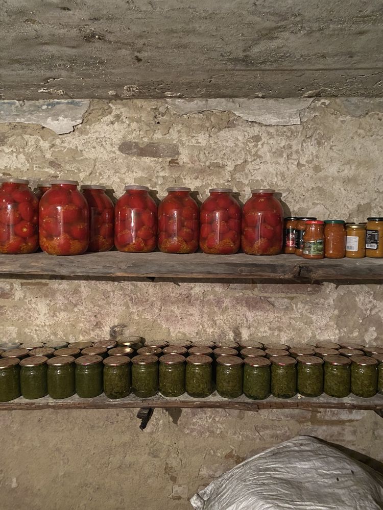 Продам консервовані овочі