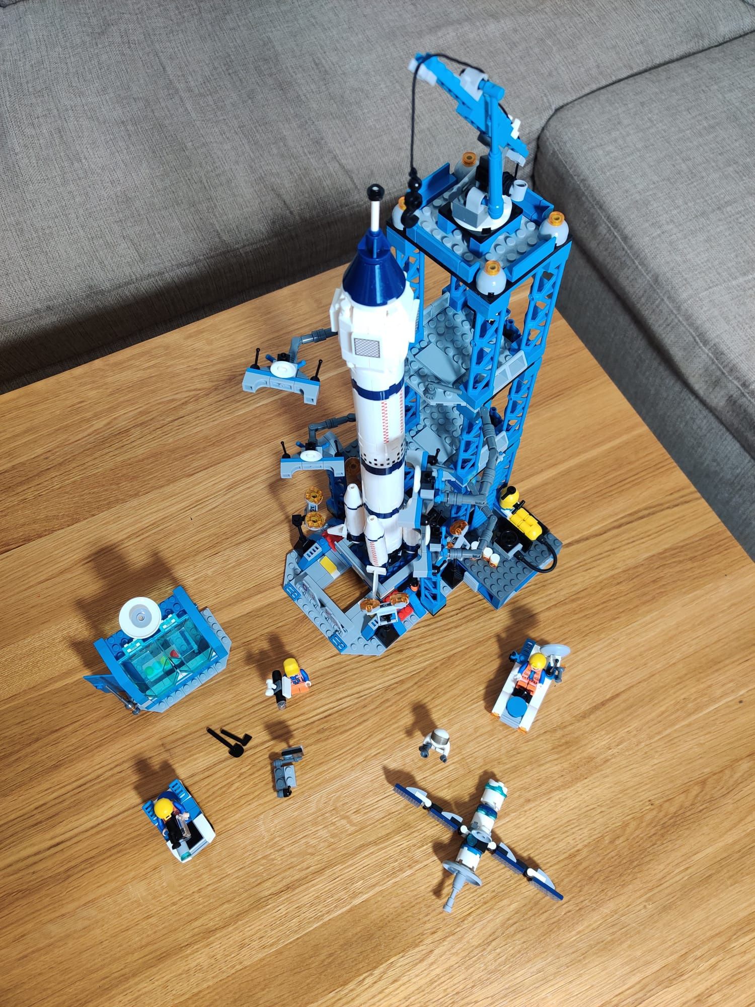 Wahadłowiec stacja kosmiczna jak nowe LEGO