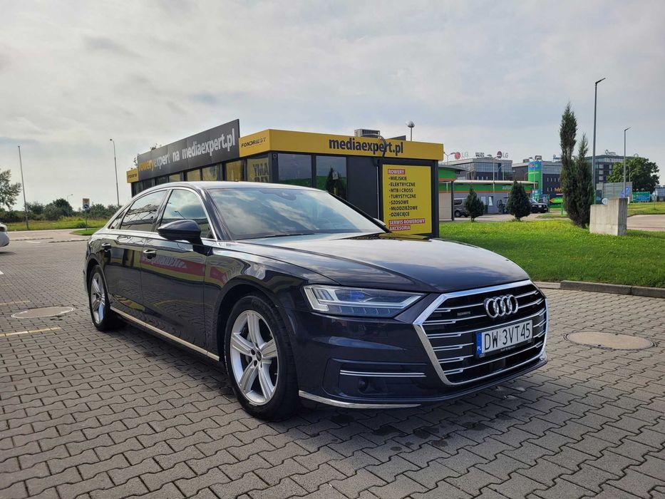 Audi A8 Long, wynajem długoterminowy samochodów, wypożyczalnia aut