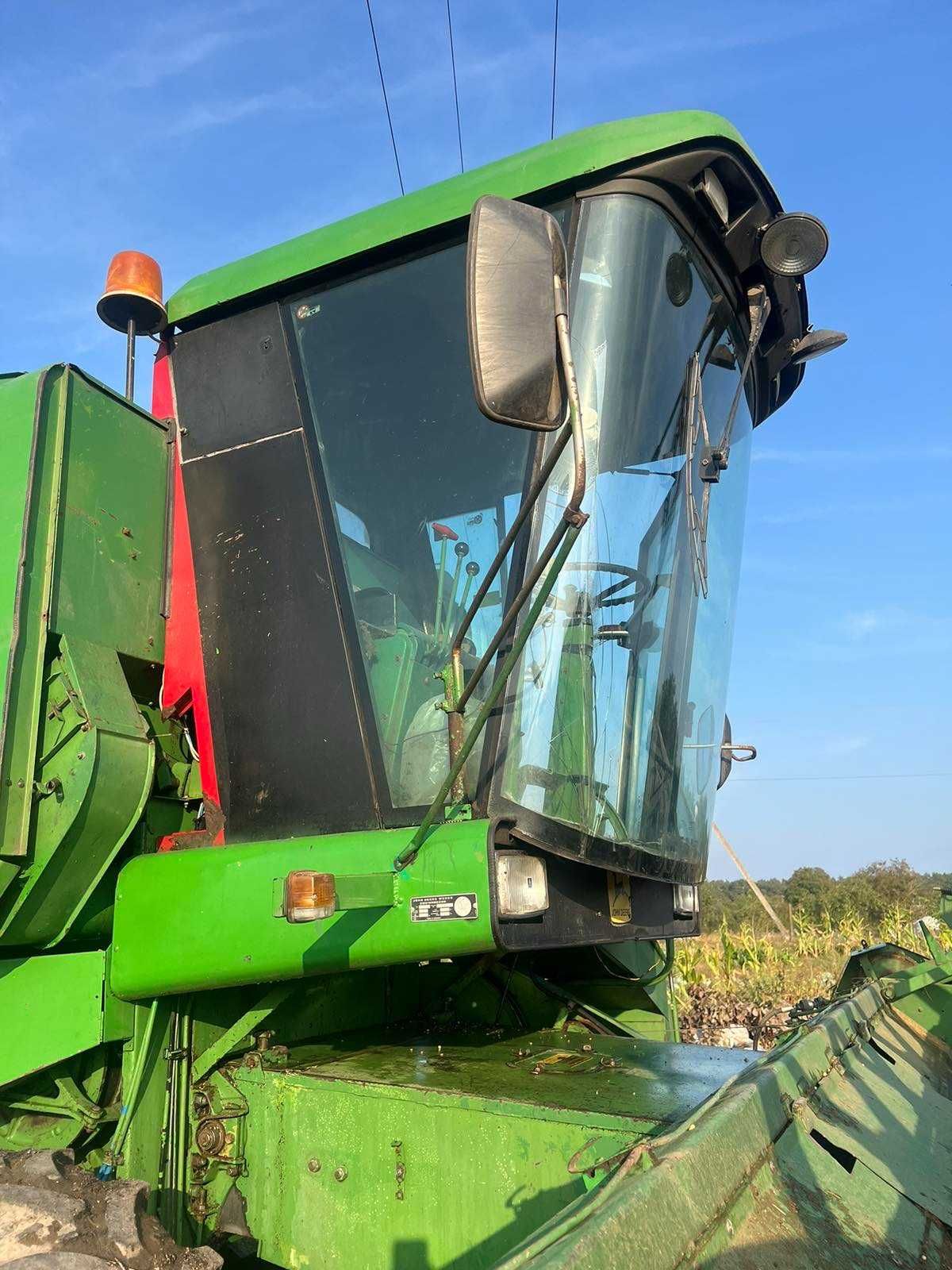 комбайн John Deere 955