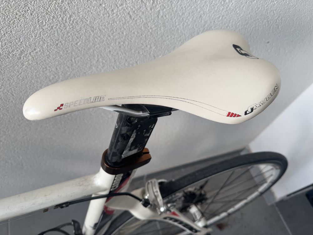 Bicicleta Triatlo Stevens Carbon – Pneus e Travões Novos
