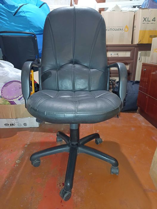 Офисное кресло/Офисное кресло