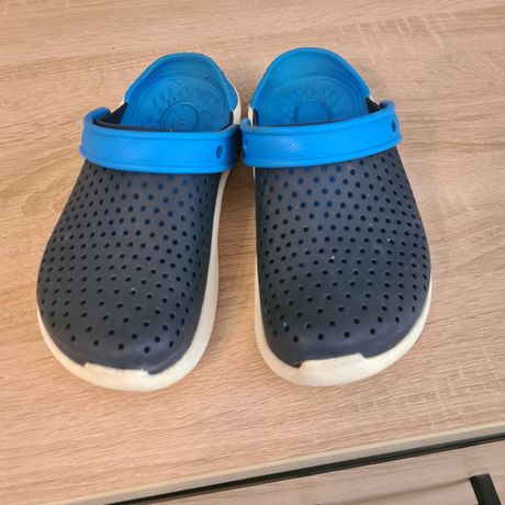 Продам дитячі Crocs