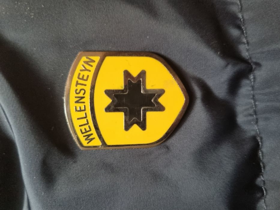 Чоловіча зимова куртка