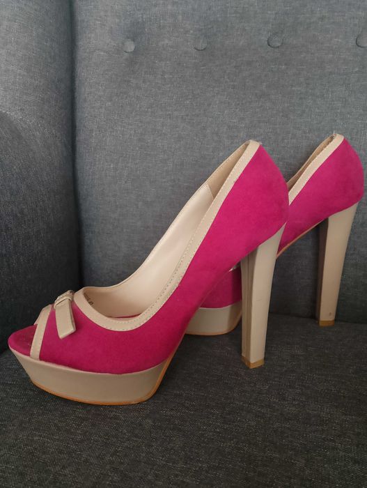 Buty damskie szpilki