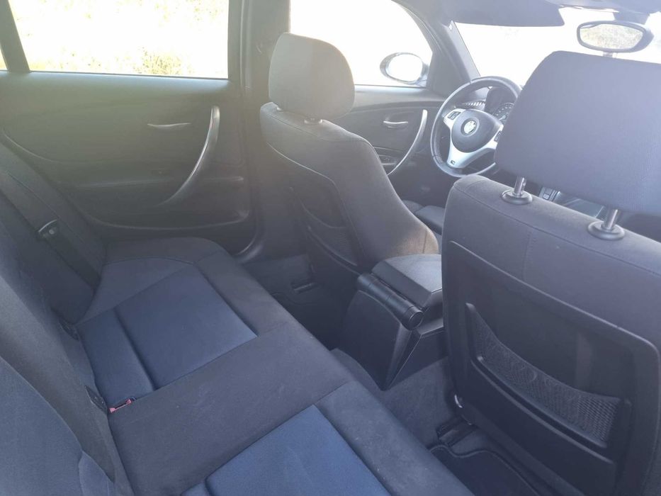 BMW serie 1 118d versão Sport Pack M com repro