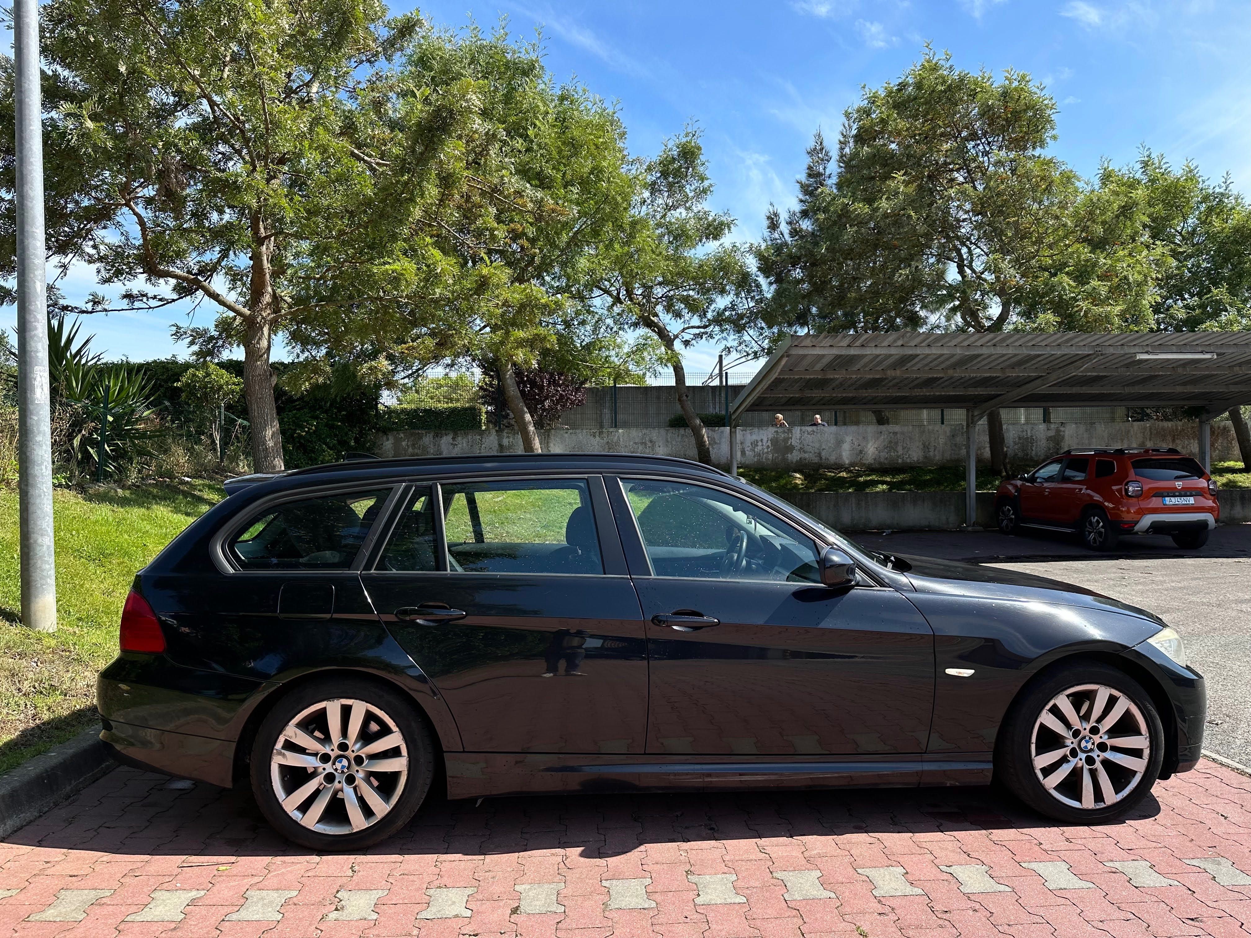 Vendo BMW 320 com 184cv de 2011 em estado impecável